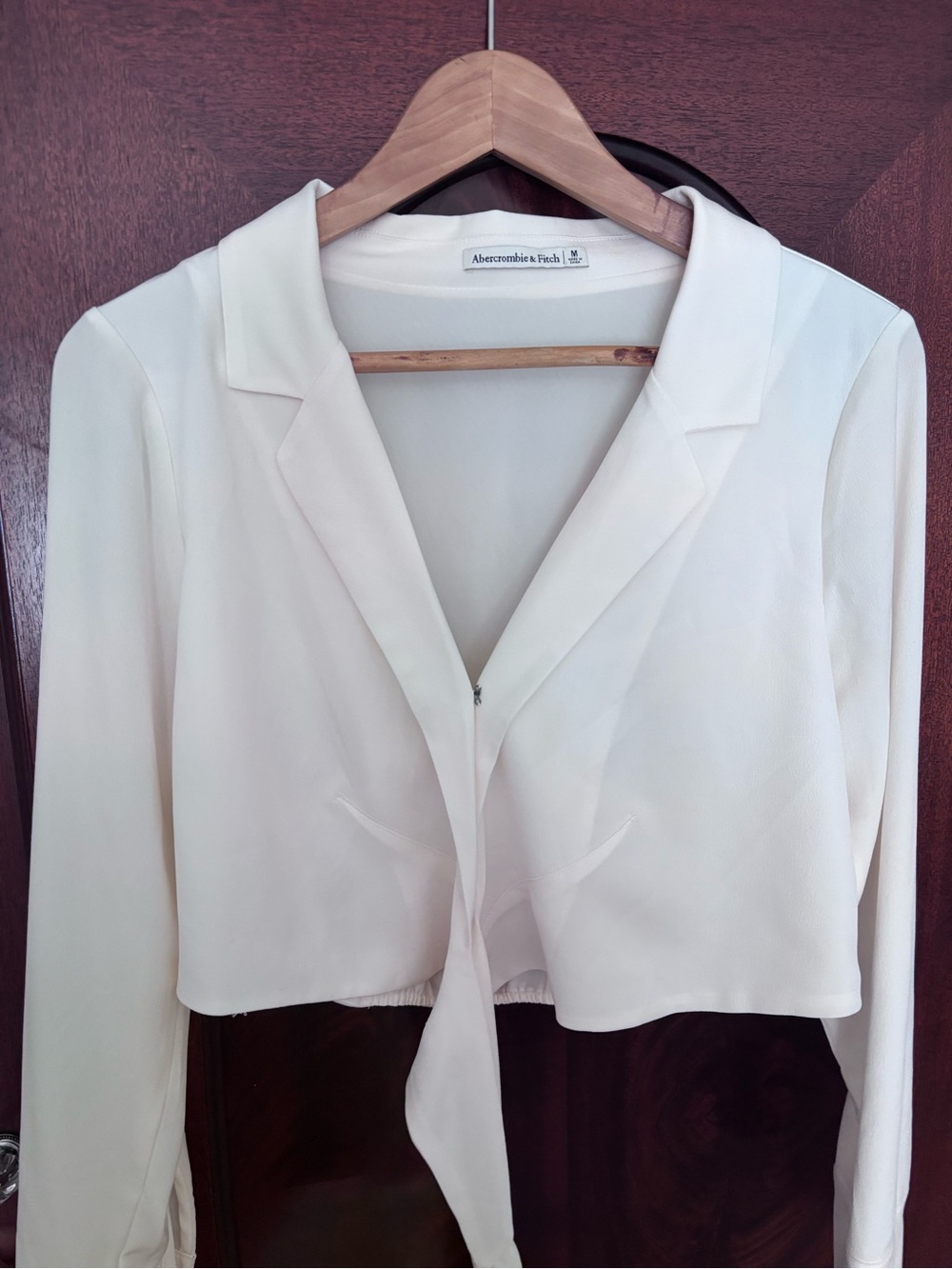 Abercrombie & Fitch Off-White Cropped Blazer